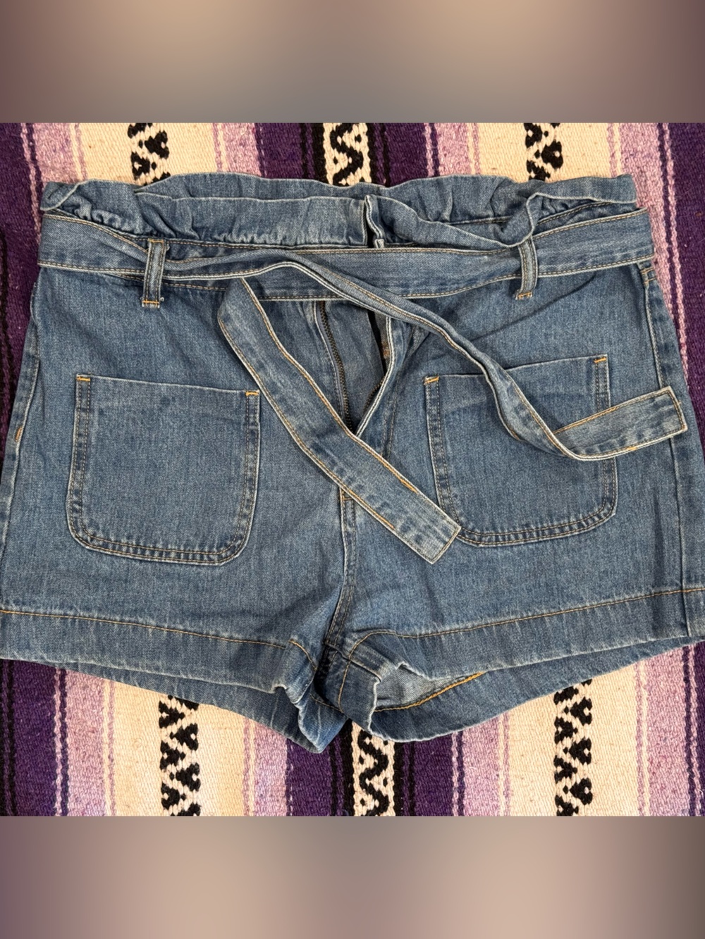 SHEIN Light Blue paper bag Denim Shorts with Contrast Stitching